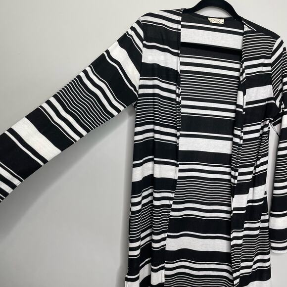 Olivia Rae Cardigan Sweater Open Front Waffle‎ Knit Striped Black White Large - Picture 6 of 12
